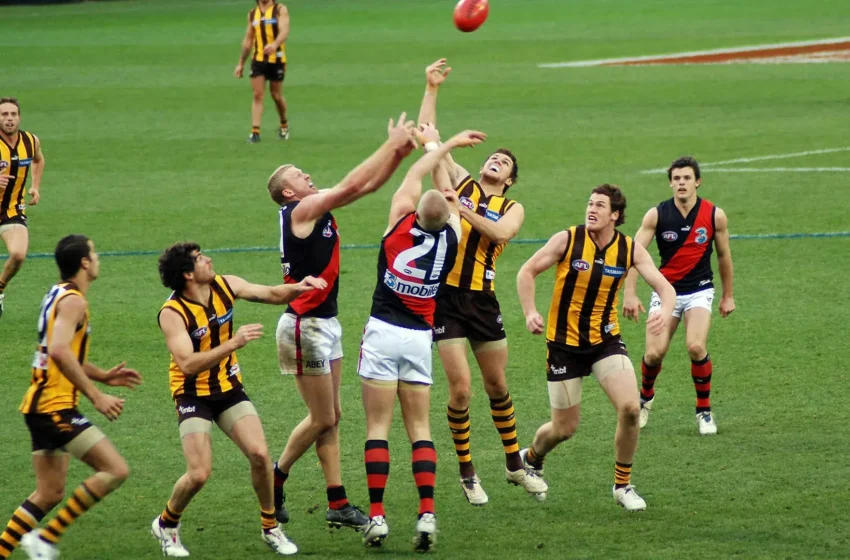  How long is an AFL game including breaks?