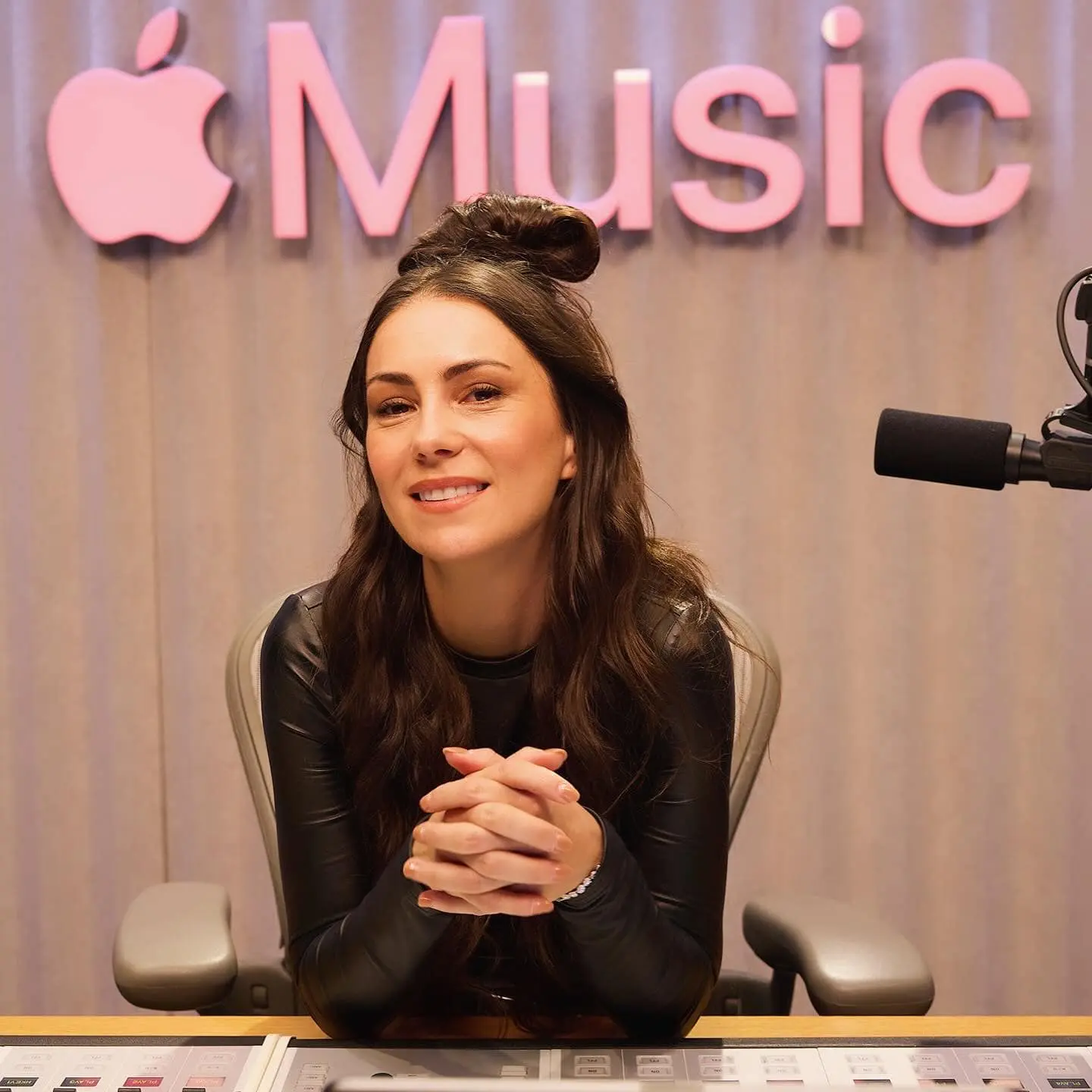 Does Amy Shark have children